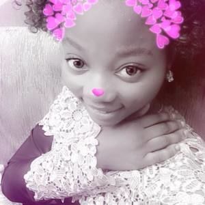 Meet your Posher, Lina